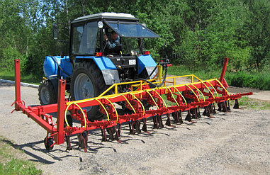 Культиватор для обработки высокостебельных культур КРН-4,2 (с гербицидами и жидкими удобрениями