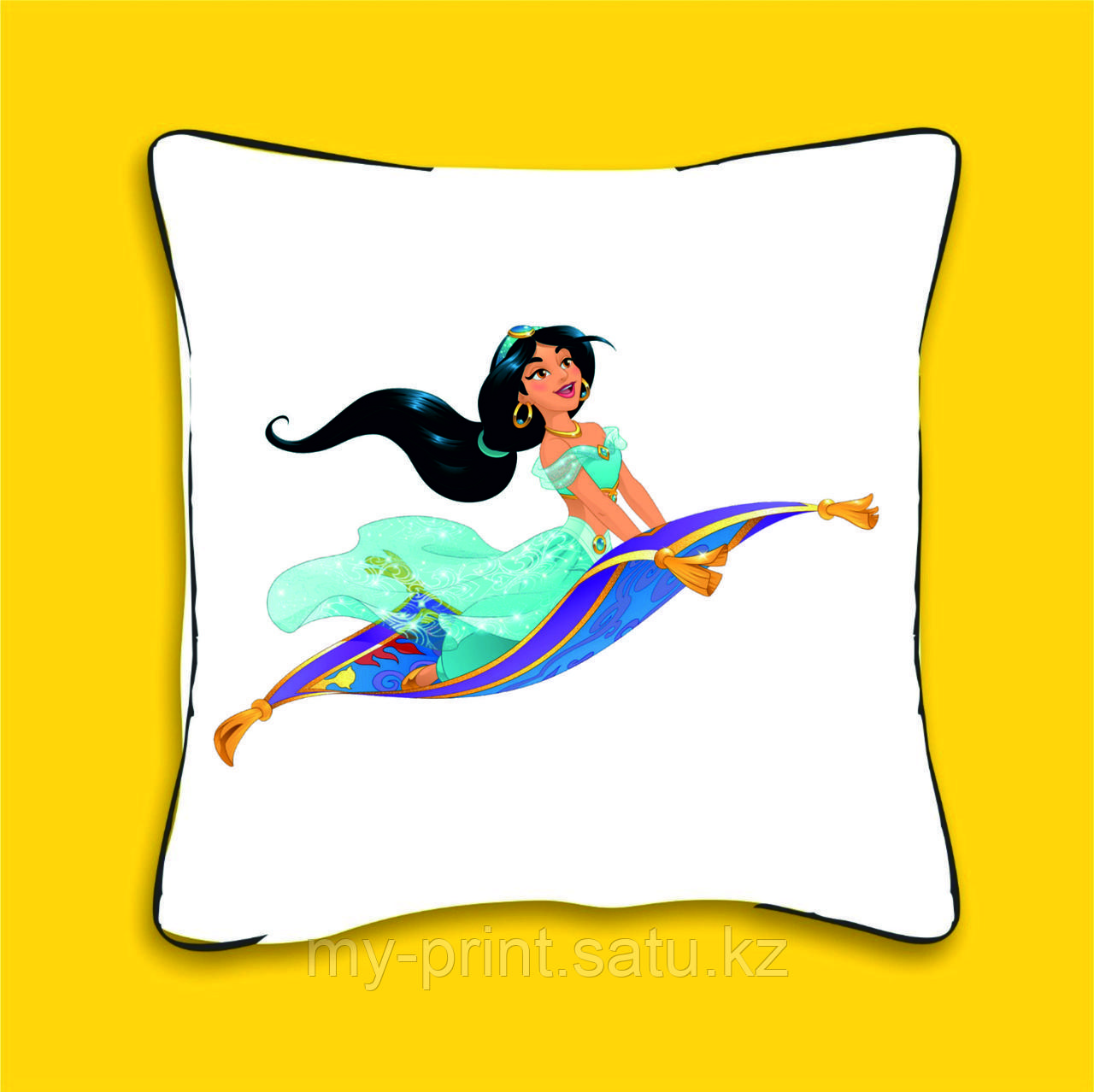 Декоративная подушка "Принцессы"