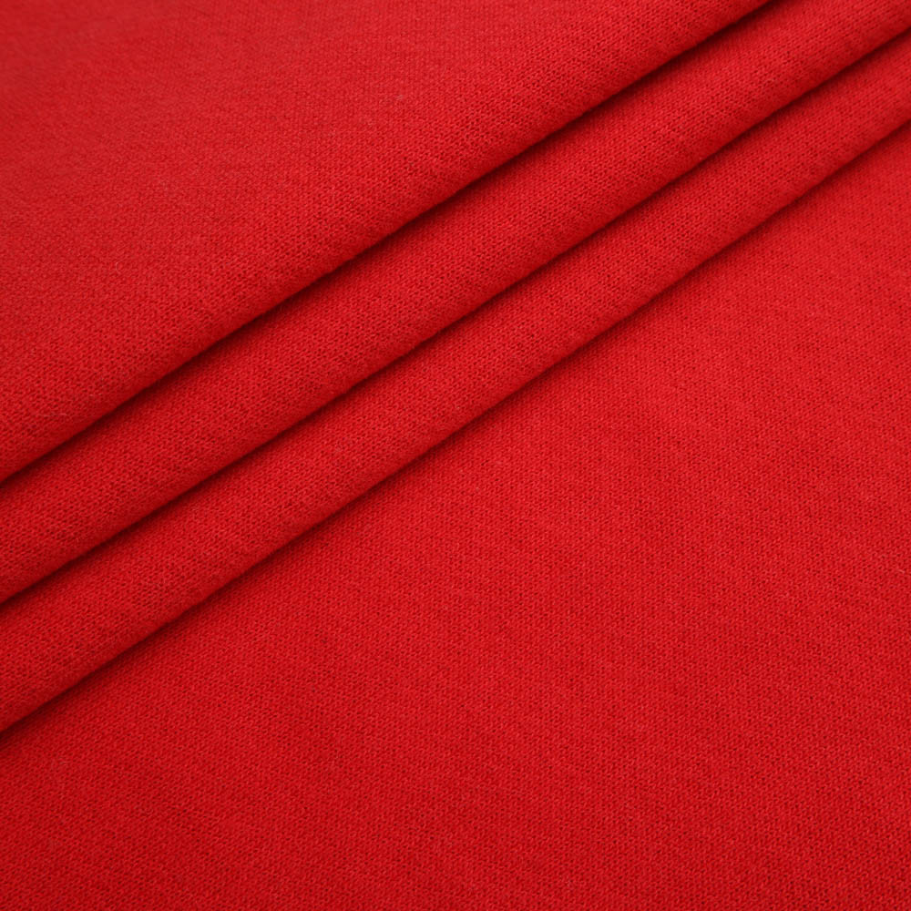 Трехнитка петля красного цвета