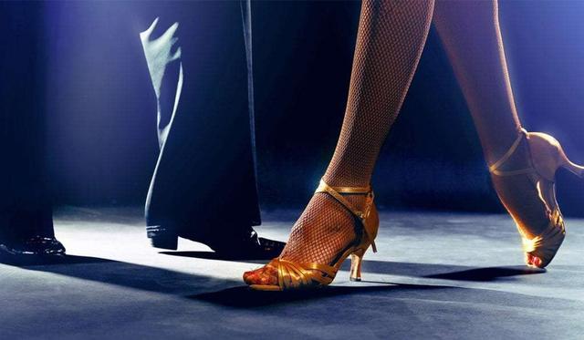 обувь для танцев