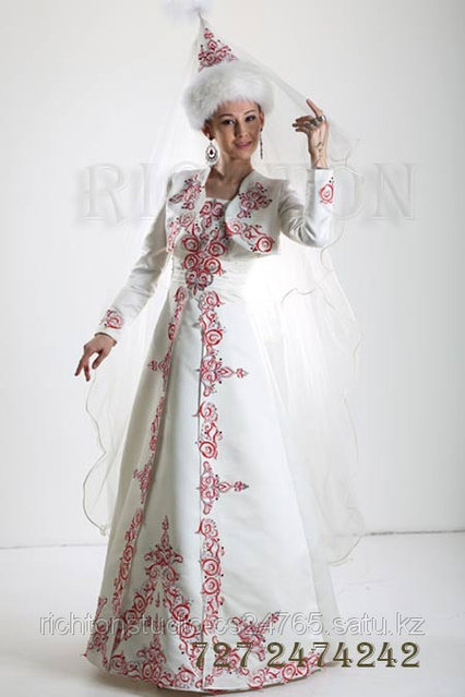 Олар шеңберде жүргенде, жыныстық қатынасты онлайн көріңіз