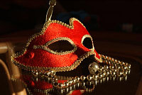 Продажа новогодних, маскарадных костюмов для взрослых.