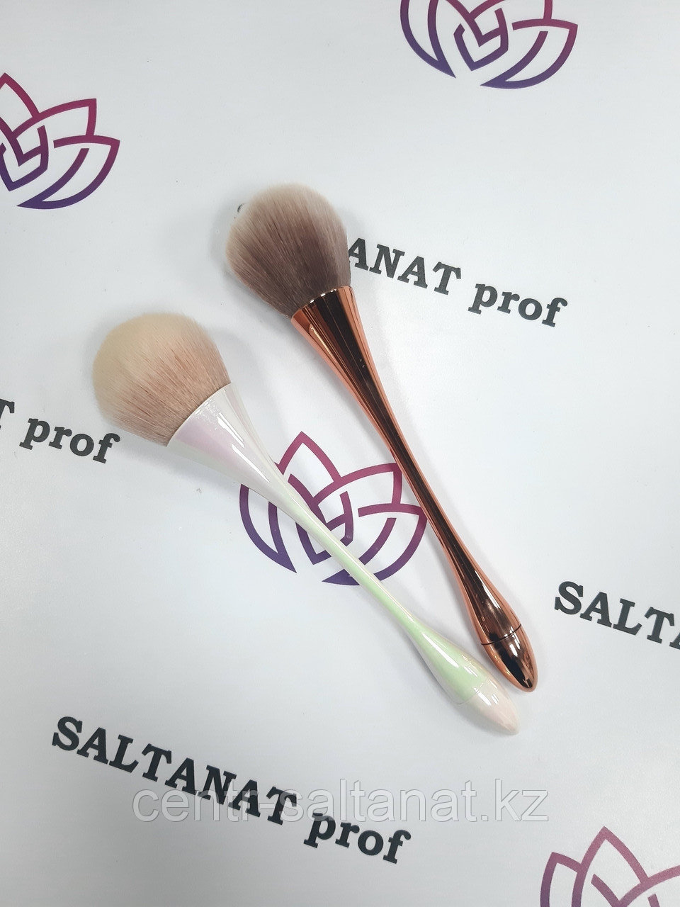 Кисточка для макияжа #2