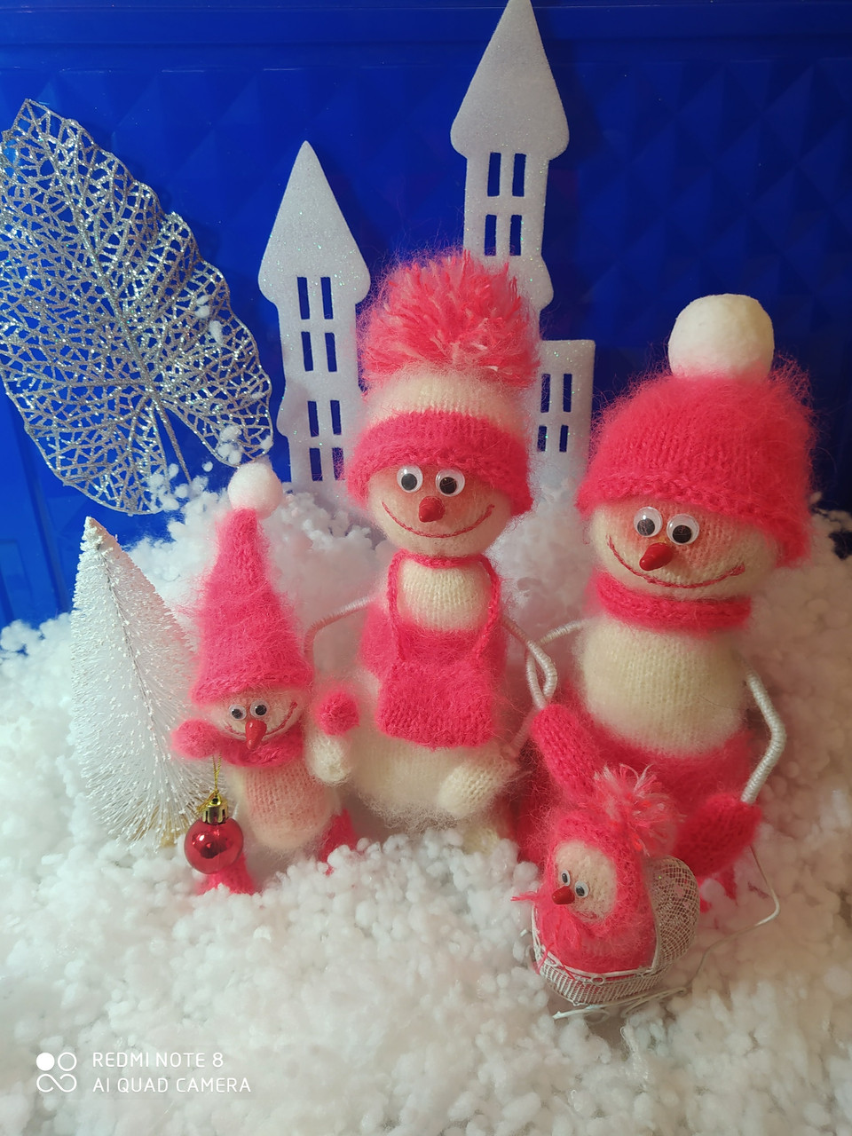 Интерьерная игрушка Снеговики