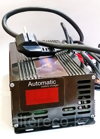 Зарядное устройство для грузового автомобиля UltiPower (24В, 15А), фото 1
