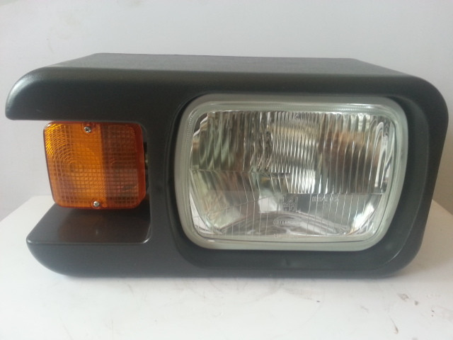 Фара передняя (правая) XGGD03 на погрузчик ZL50G, LW500F