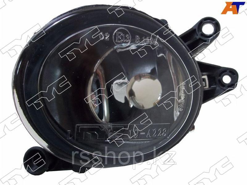 Фара противотуманная AUDI A4 01-05