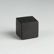 Куб из шунгита, неполированный, 2 см