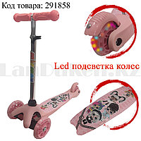 Детский самокат трехколесный с LED подсветкой колес кукла LOL светло-розовый