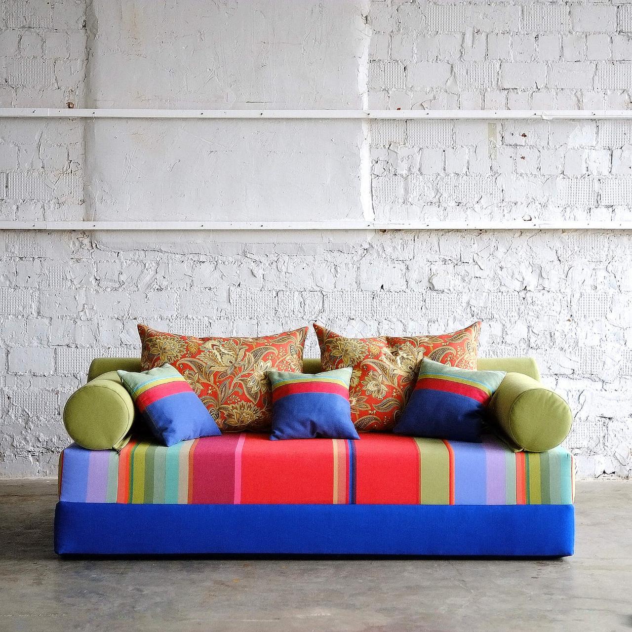 Трёхместный диван, Комбинированный