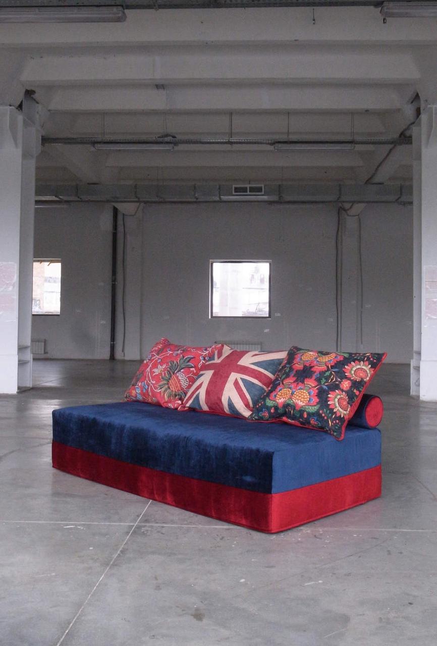 Трёхместный диван, Комбинированный