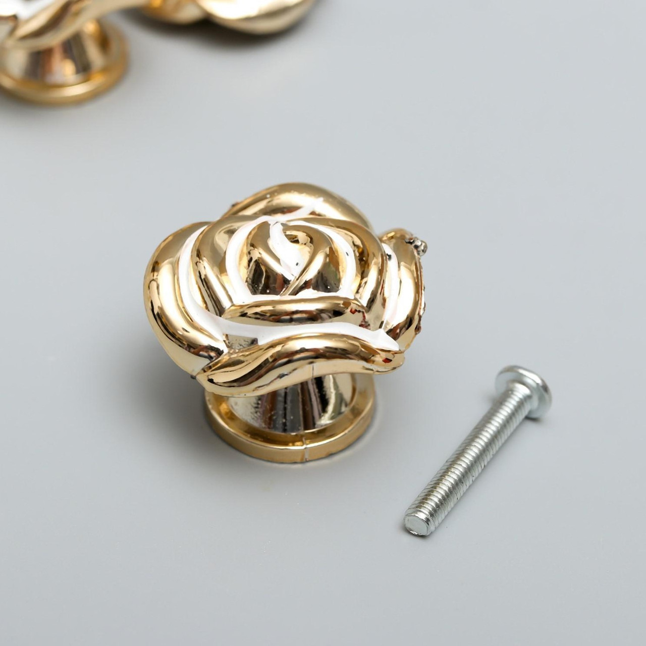 Ручка для шкатулки пластик "Роза" золото 2,6х3,3х3,3 см (3 штуки), фото 1