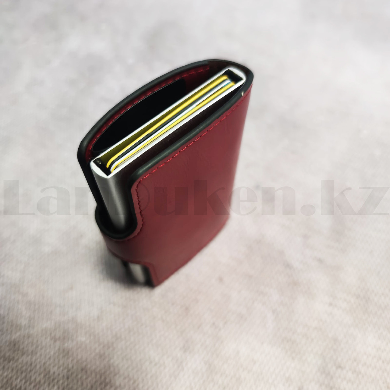 Картхолдер держатель для карт и визиток с RFID защитой экокожа KH-325 бордовый - фото 9 - id-p87418620