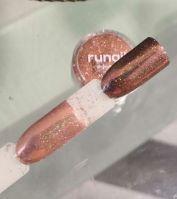 Зеркальная пыль для втирки с шиммером Runail professional (светло-бронзовый) 1,5гр