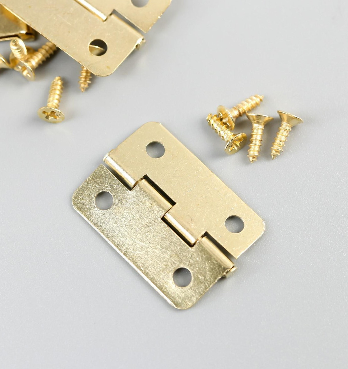 Петля для шкатулки металл с закругленными углами золото набор 4 шт 2,5х2,2 см - фото 1 - id-p87531750