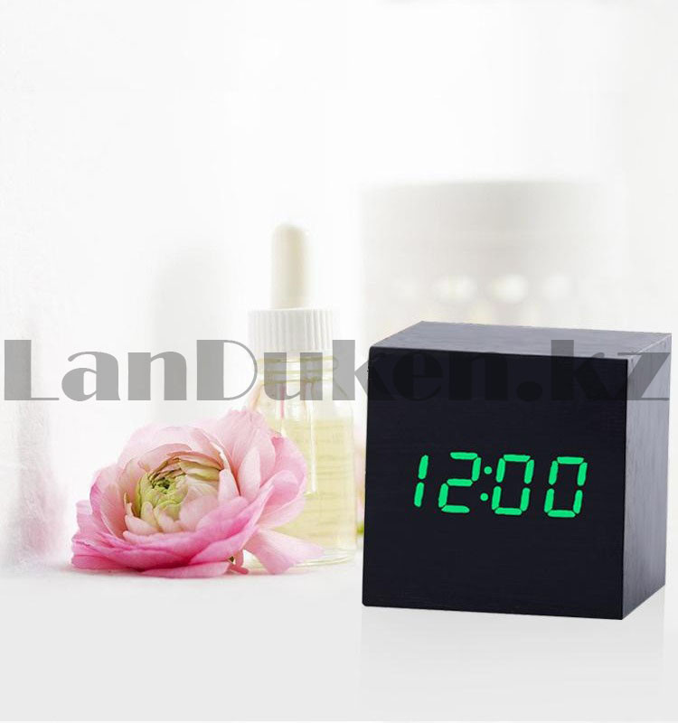 Настольные цифровые часы с будильником электрические с календарем под квадрат черные с зеленым циферблатом - фото 4 - id-p87710875