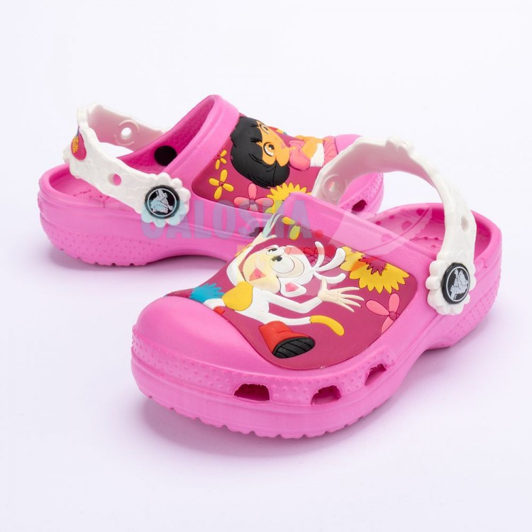 crocs dora