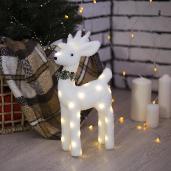 Фигура световая "Белый олень", 18 LED, 30х16х9 см, фиксинг, от батар. (не в компл)
