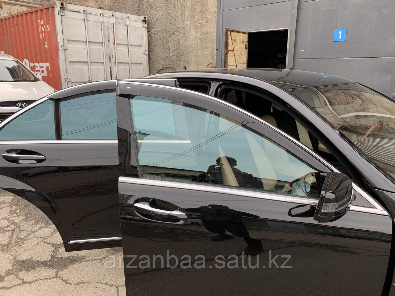 Ветровики на Mercedes- Benz на w221 Long /дефлекторы боковых окон на мерседес, w221 и др.