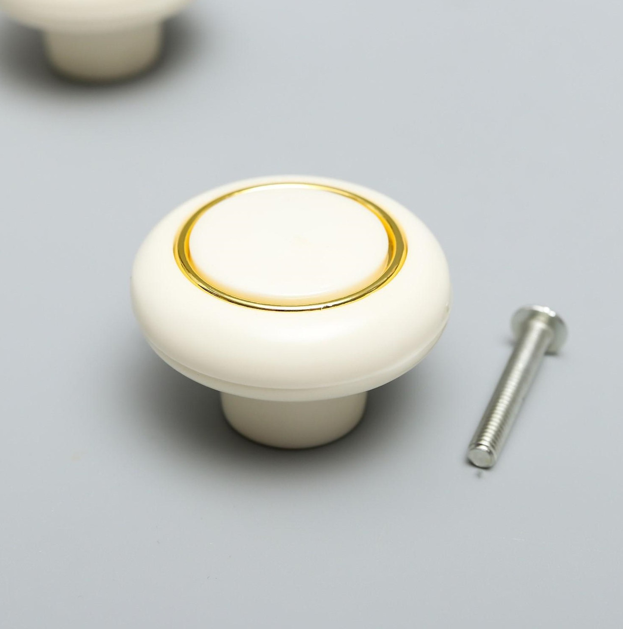 Ручка для шкатулки пластик "Ретро" белая с золотой полосой 2,7х3,8х3,8 см (2 шт), фото 1