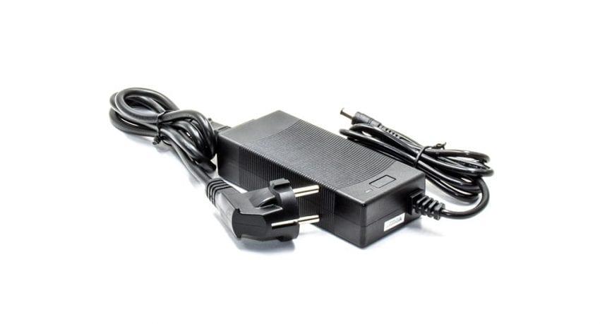 Зарядное устройство AC/DC (220V, 12V 7A) - INV /гарантия 1 мес/