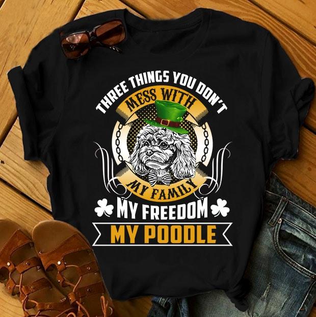 Футболка с принтом "Three things you don't mess with my family, my freedom, my Pooole"