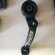 Опора подушка редуктора переднего LX470 UZJ100, LAND CRUISER 100 UZJ100
