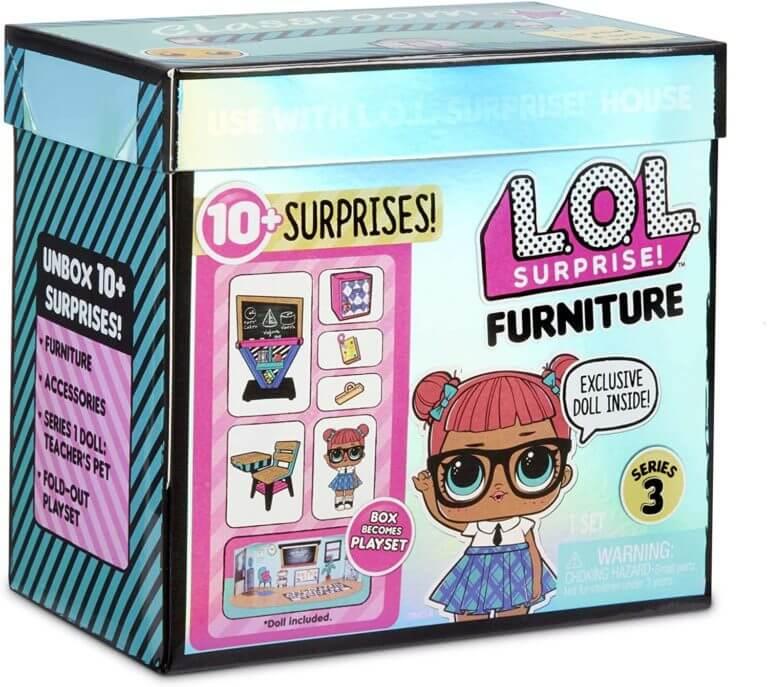 LOL Surprise Furniture – третья серия Classroom with Teacher’s Pet