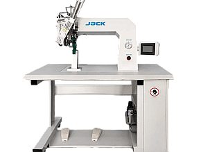 Промышленная швейная машина  Jack 6100 для герметизации швов.