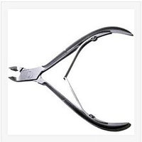 Маникюрные и педикюрные наборы