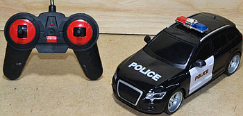 2082-4A Полицейская машина Police Car на р/у 4 функции 27*11