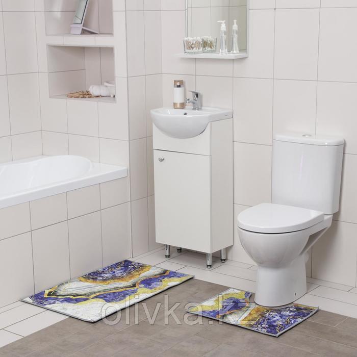 Набор ковриков для ванны и туалета Доляна «Агат», 2 шт: 50×80, 50×40 см, цвет сине-жёлтый