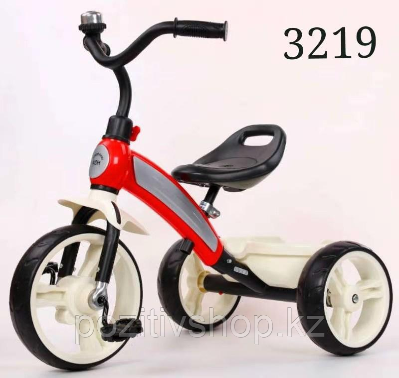 Трехколесный велосипед для самых маленьких 3219
