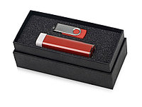 Подарочный набор Flashbank с флешкой и зарядным устройством, красный (артикул 700305.01)