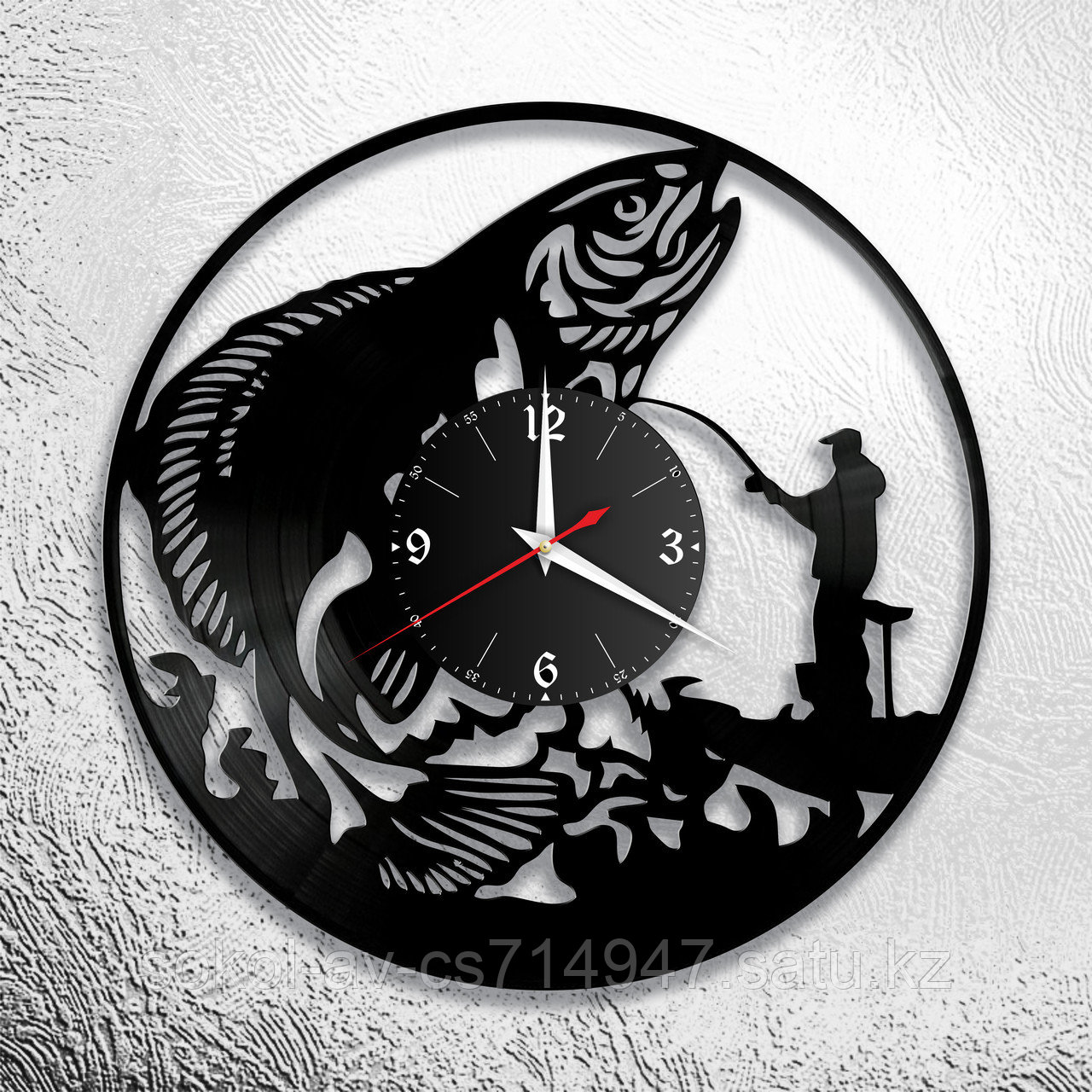 Настенные часы из пластинки Рыбалка, подарок рыбаку, любителям, фанатам рыбалки, 1064