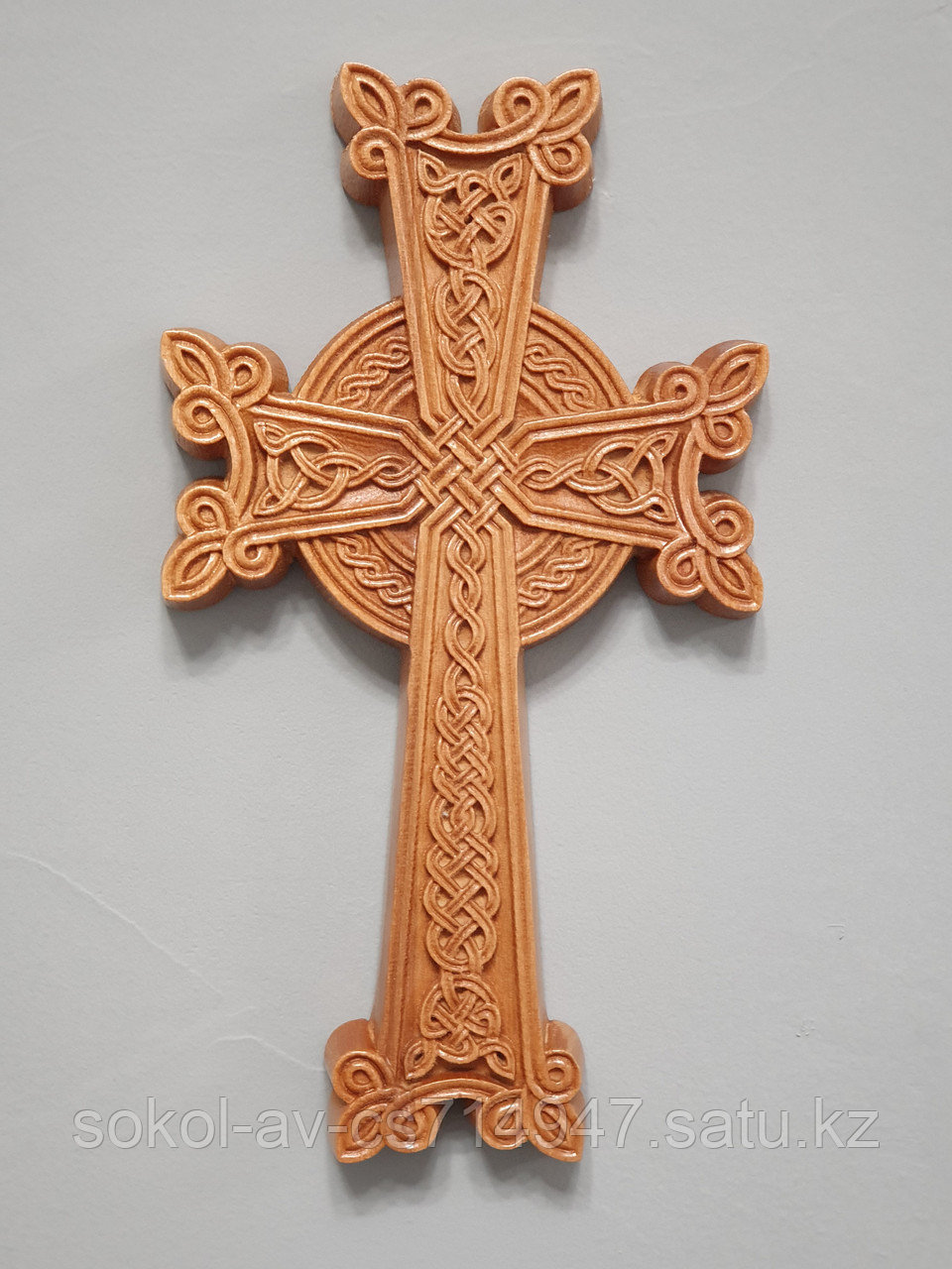 Панно крест резной настенный из дерева Армянский, светлый, 12 х 21.8 см