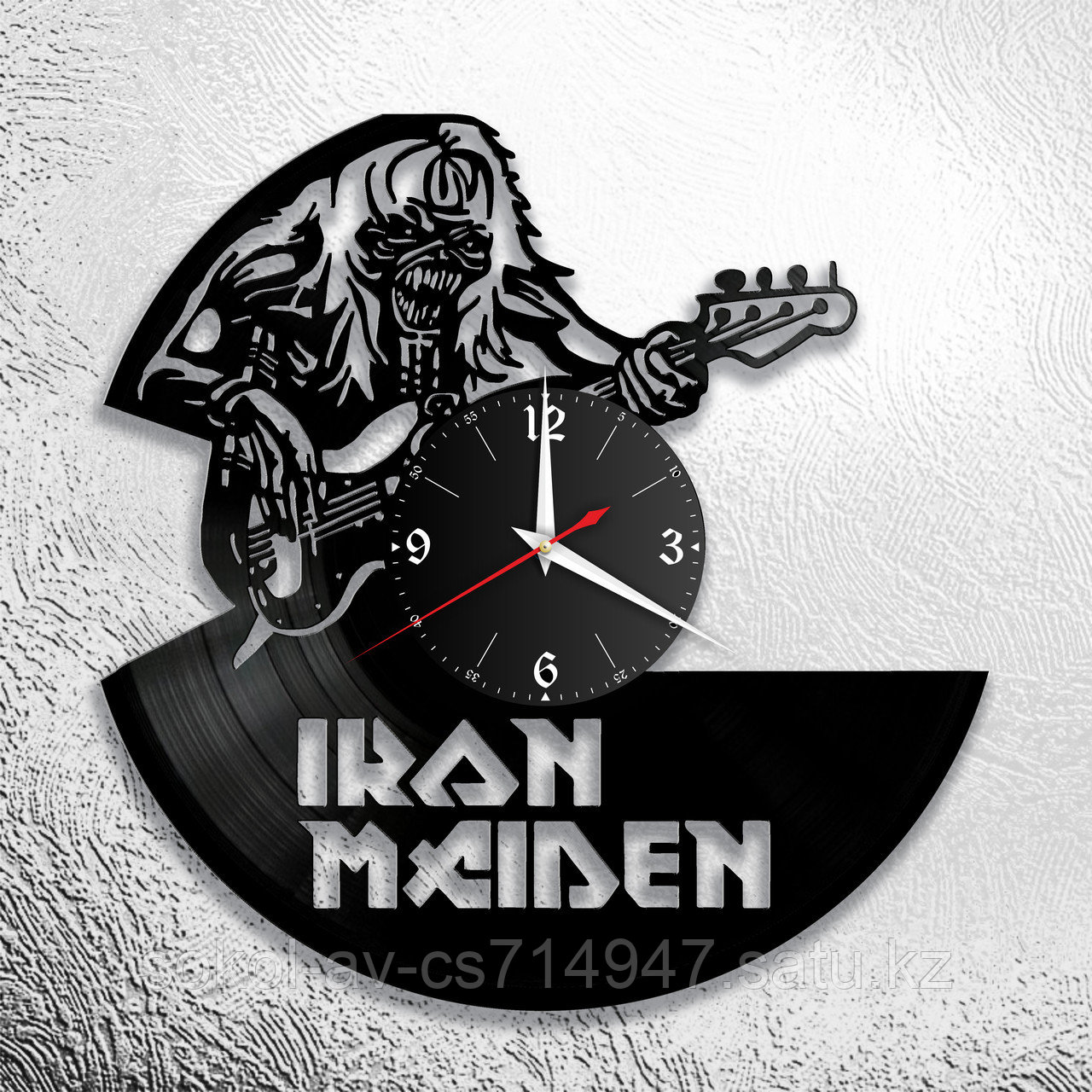 Настенные часы из пластинки, группа Iron Maiden, подарок фанатам, любителям, 0668