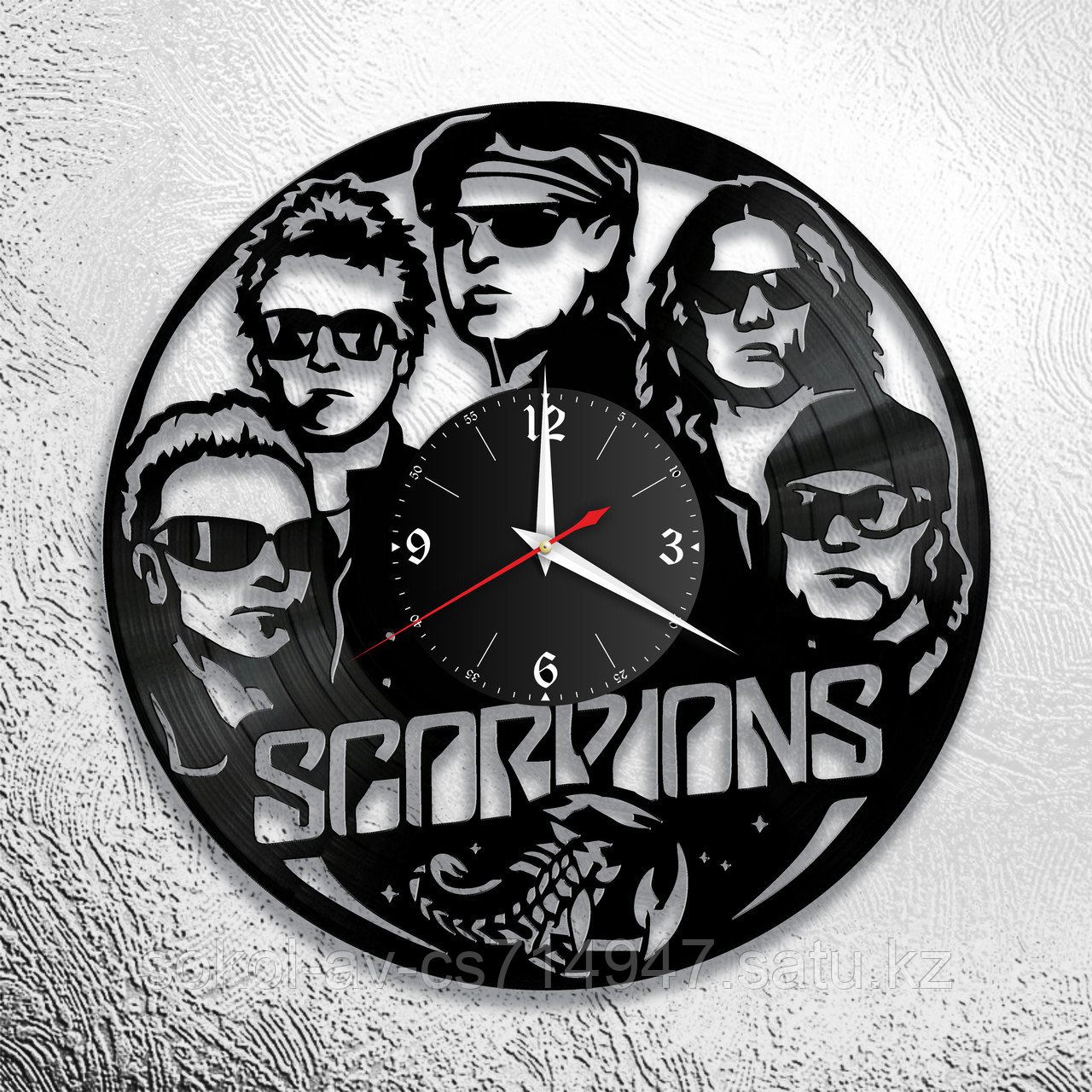 Настенные часы из пластинки, группа Scorpions, подарок фанатам, любителям, 0719