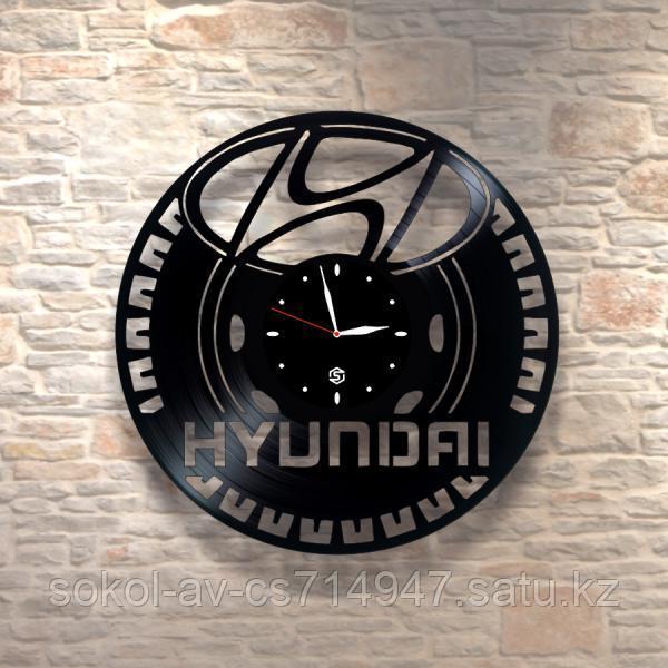 Настенные часы из пластинки, Hyundai Хюндай, подарок фантам, любителям, владельцам, 0236