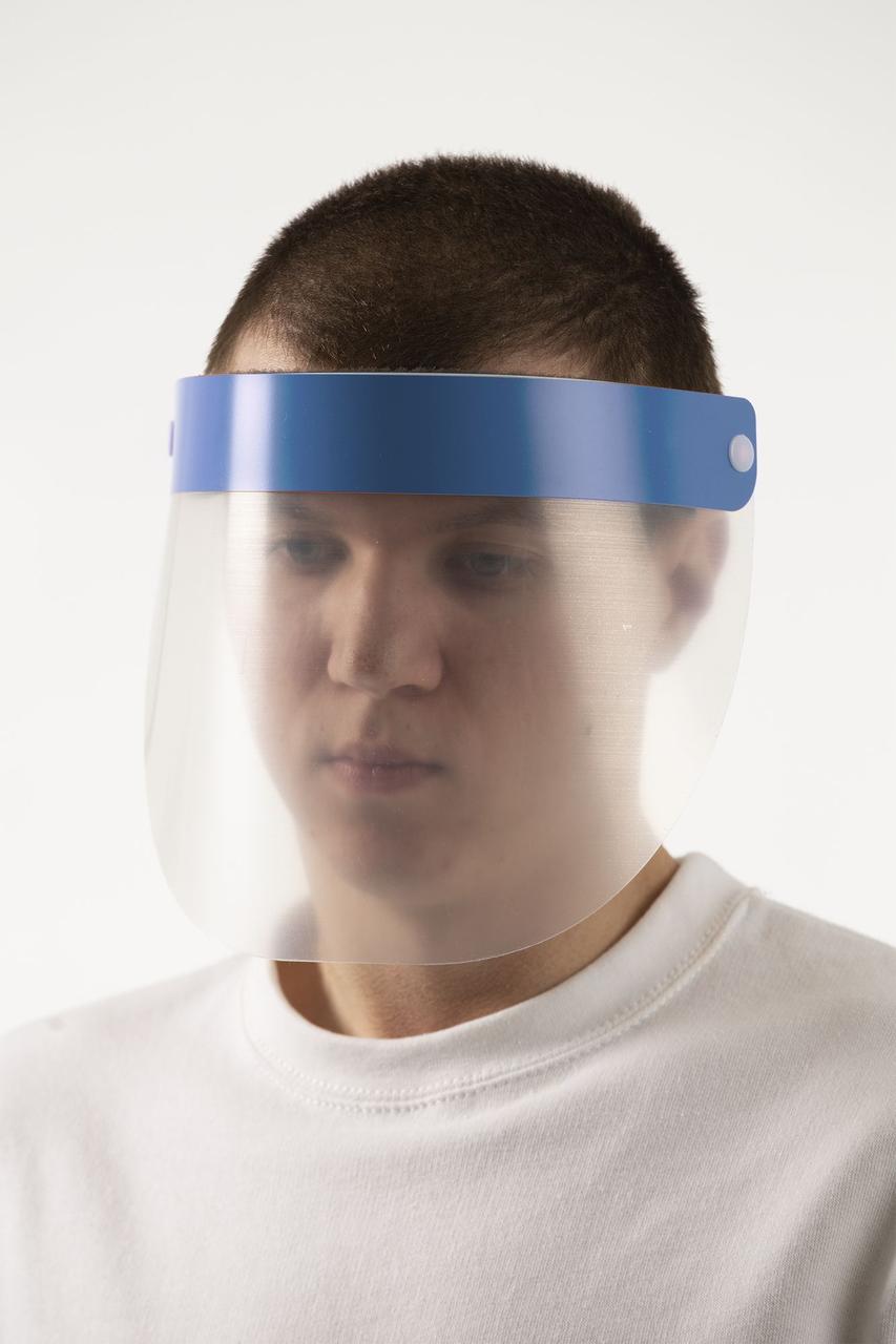 Прозрачный экран для лица Barrier, немедицинский, с синей лентой (артикул 17112.40) - фото 9 - id-p88634708