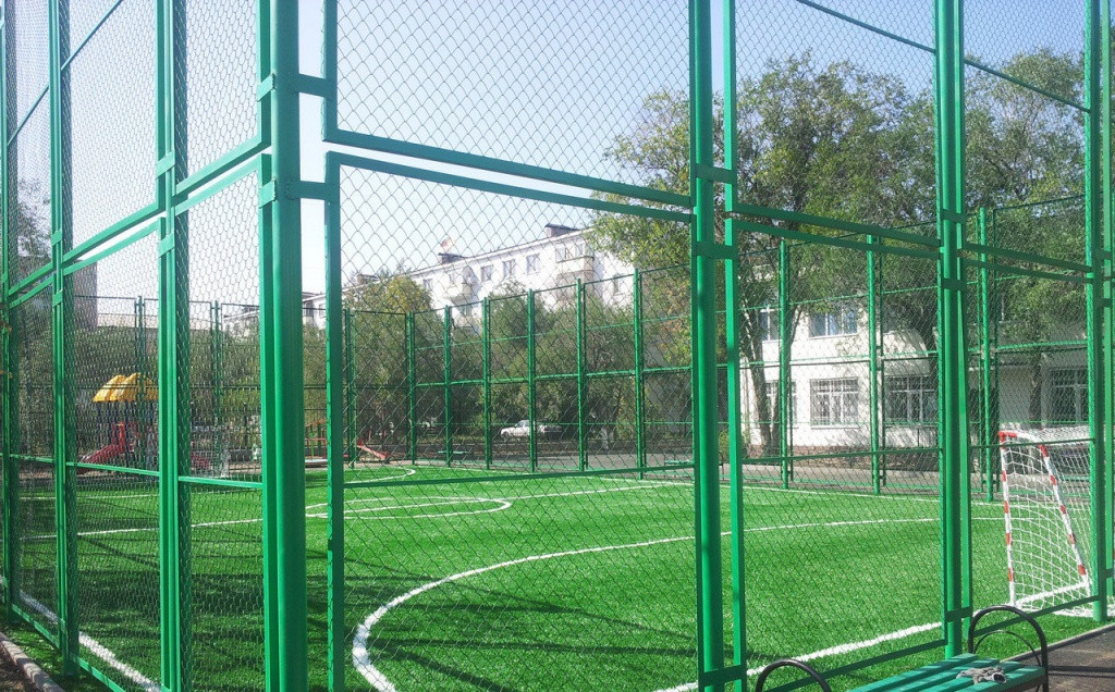 Спортивные и детские площадки