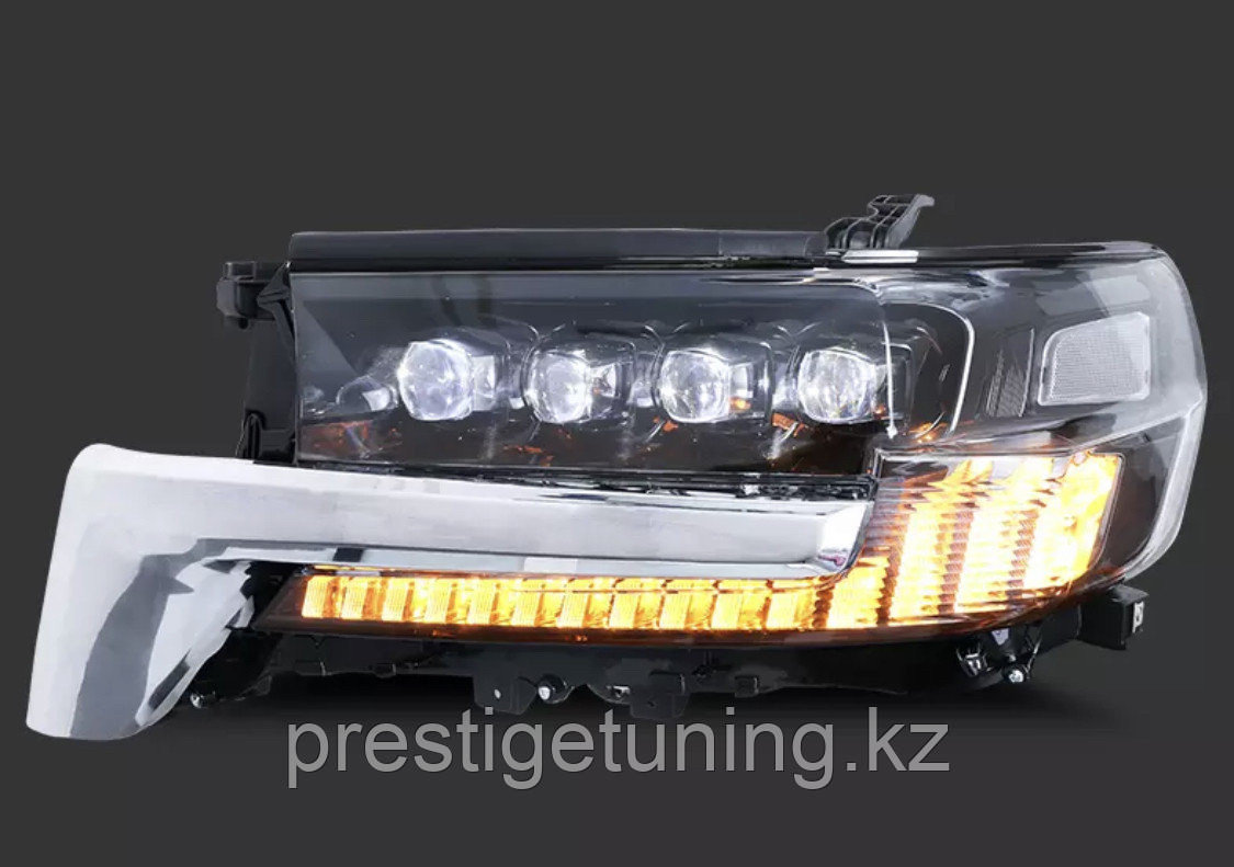 Передние фары 4 линзовые LED на Land Cruiser 200 2016-21