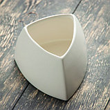 Кашпо керамическое "Треугольник" белое 10*10*8 см, фото 3