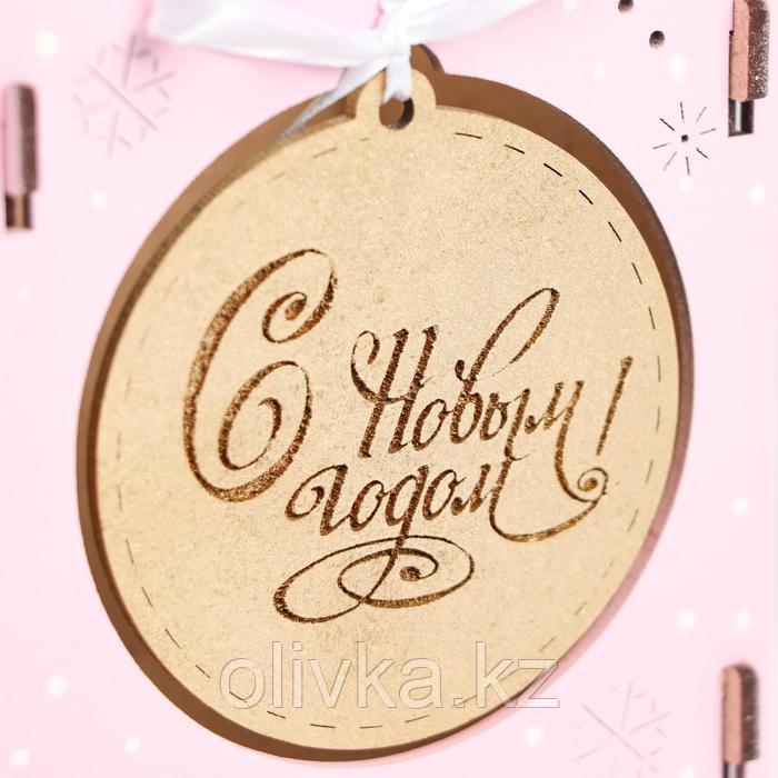Кашпо деревянное, 10.5×10.5×12 см "Новогоднее. Шар", подарочная упаковка, розовый-золотой - фото 4 - id-p88744087
