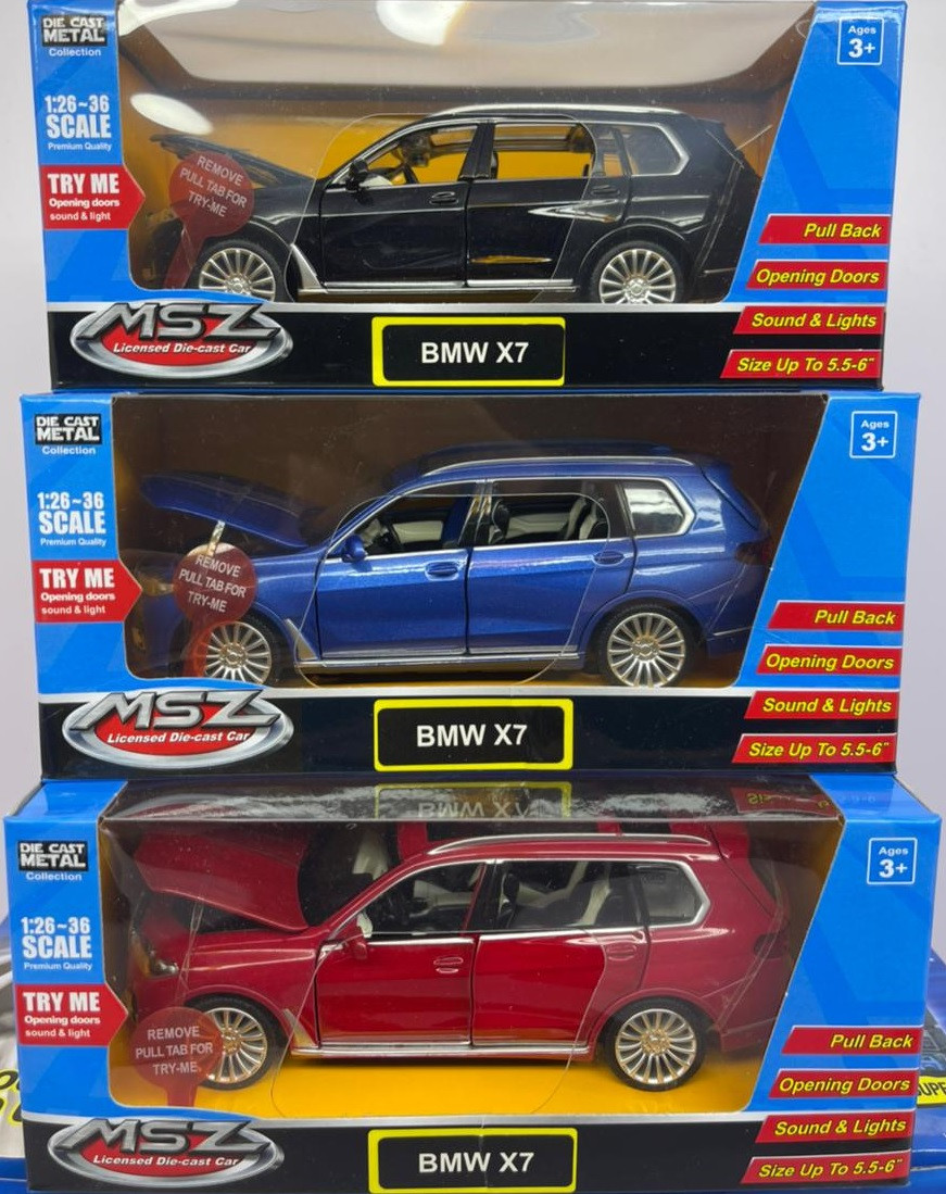 Коллекционная модель BMW X7 металл 1:32 Die Cast Collection MSZ