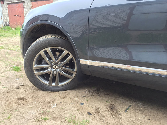Брызговики для Volkswagen Touareg (2010-2018) Передние (пара), фото 3