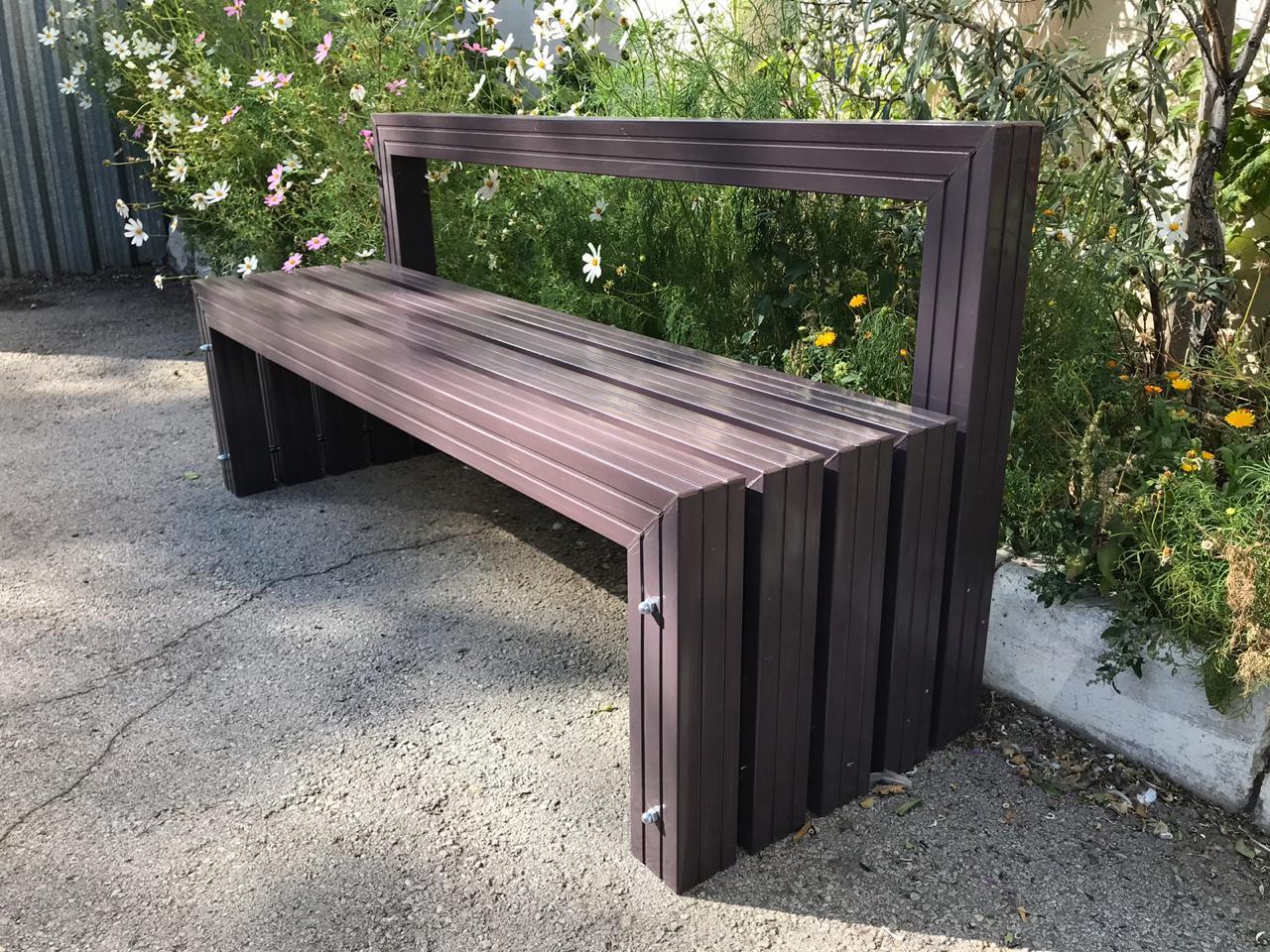 Скамейка в саду (150 фото)