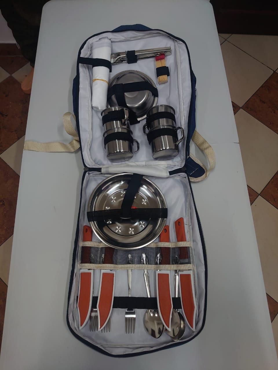 Набор посуды, для пикника на 4 Персоны! Металлическая посуда, изотермический отдел! - фото 1 - id-p88927347