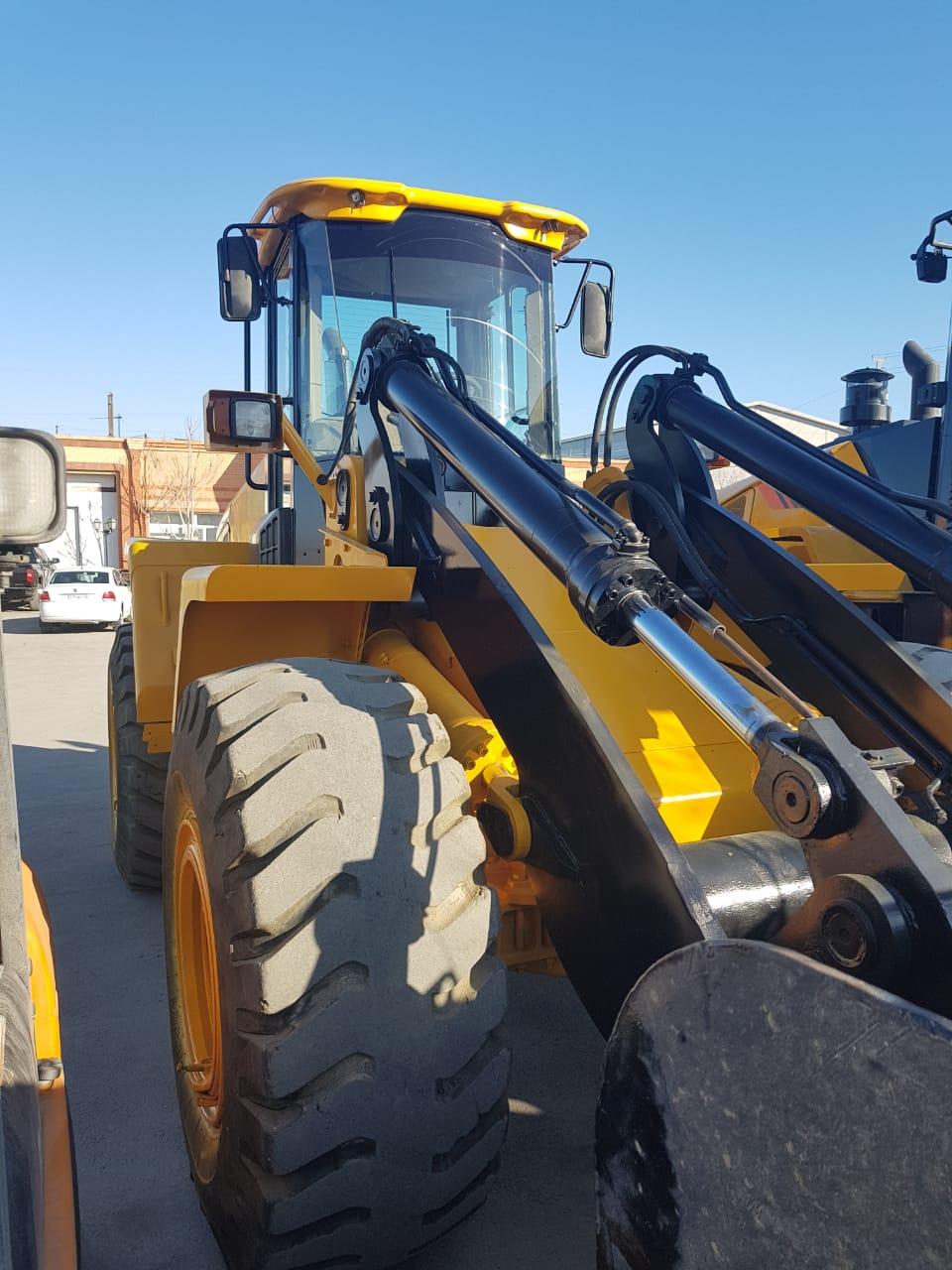 Фронтальный погрузчик JCB 456