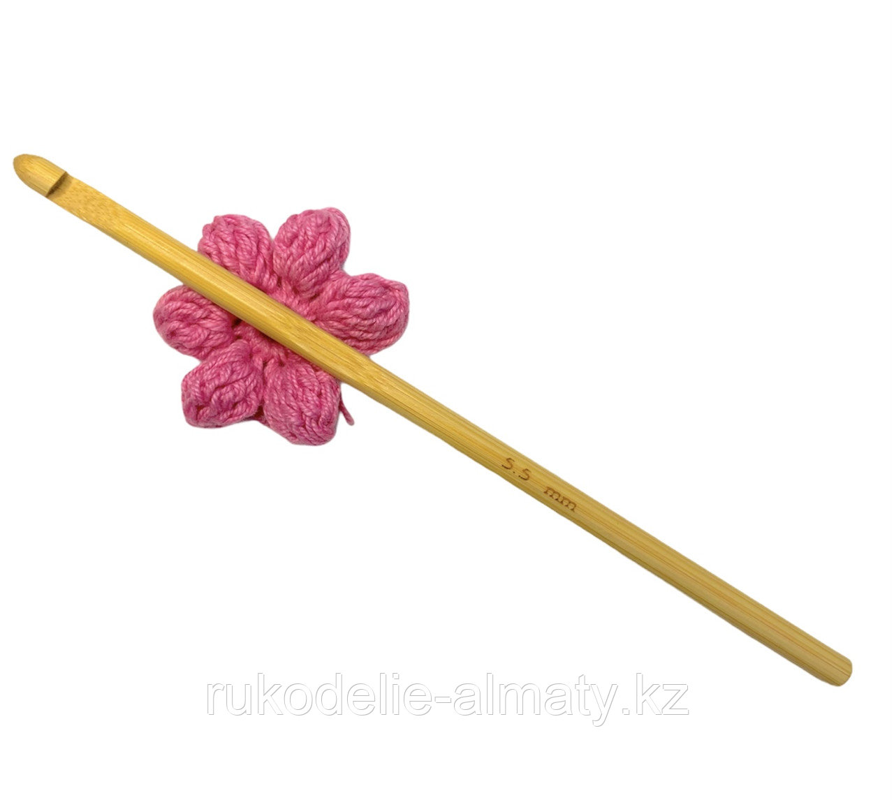 Крючок для вязания бамбуковый 5.5
